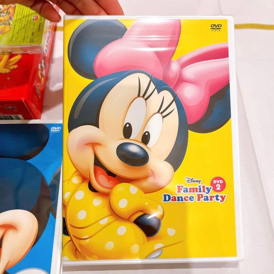 新品未開封2枚ありDWE ファミリーダンスパーティ　DVD CD