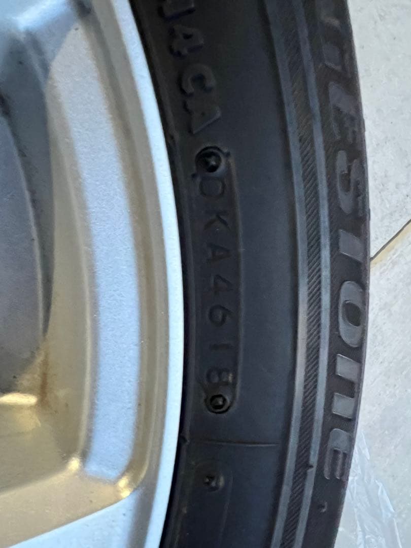ブリヂストン スタッドレスタイヤ 185/60R15 15インチ