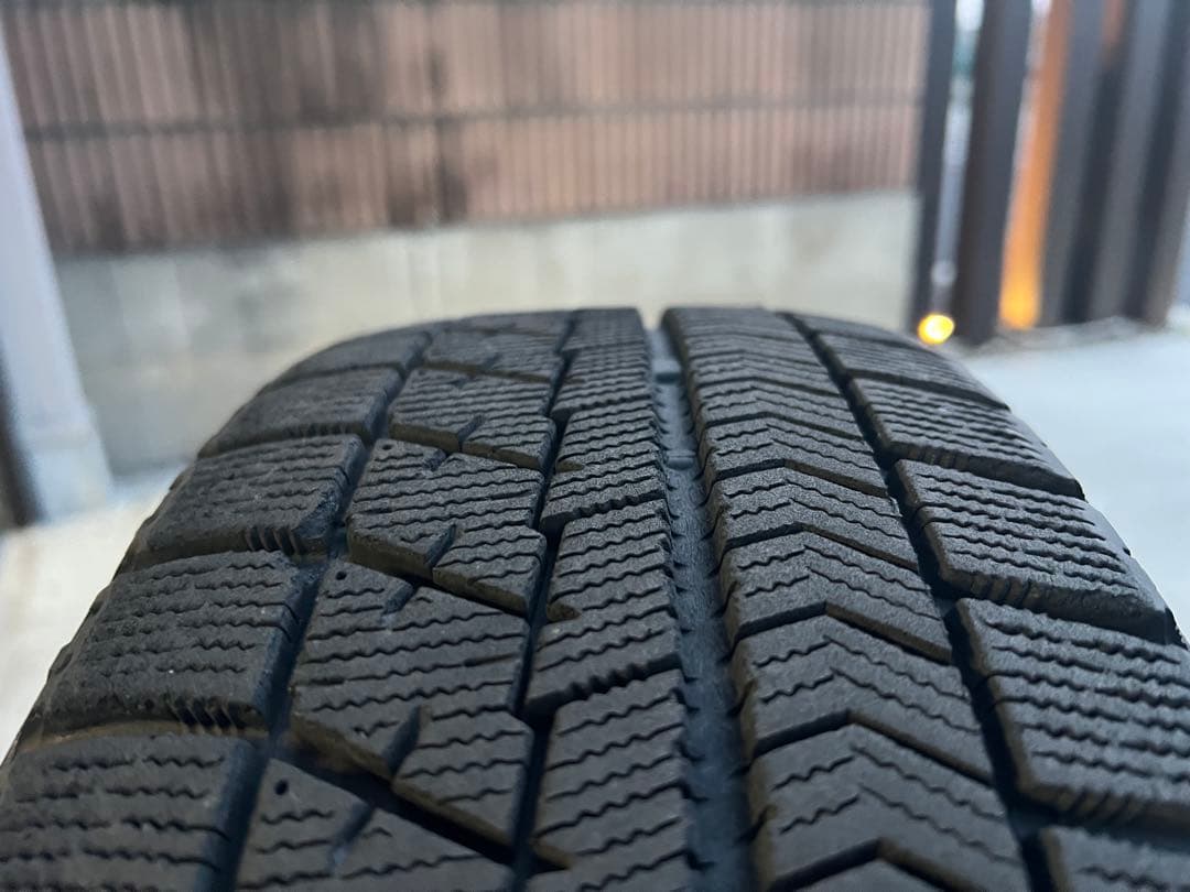 ブリヂストン スタッドレスタイヤ 185/60R15 15インチ