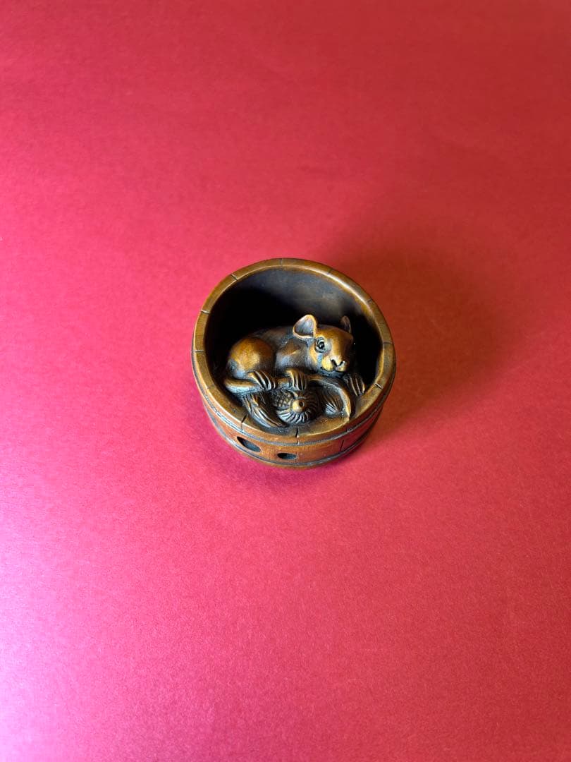 【根付】木彫　東洋彫刻　鼠　美術品　骨董品