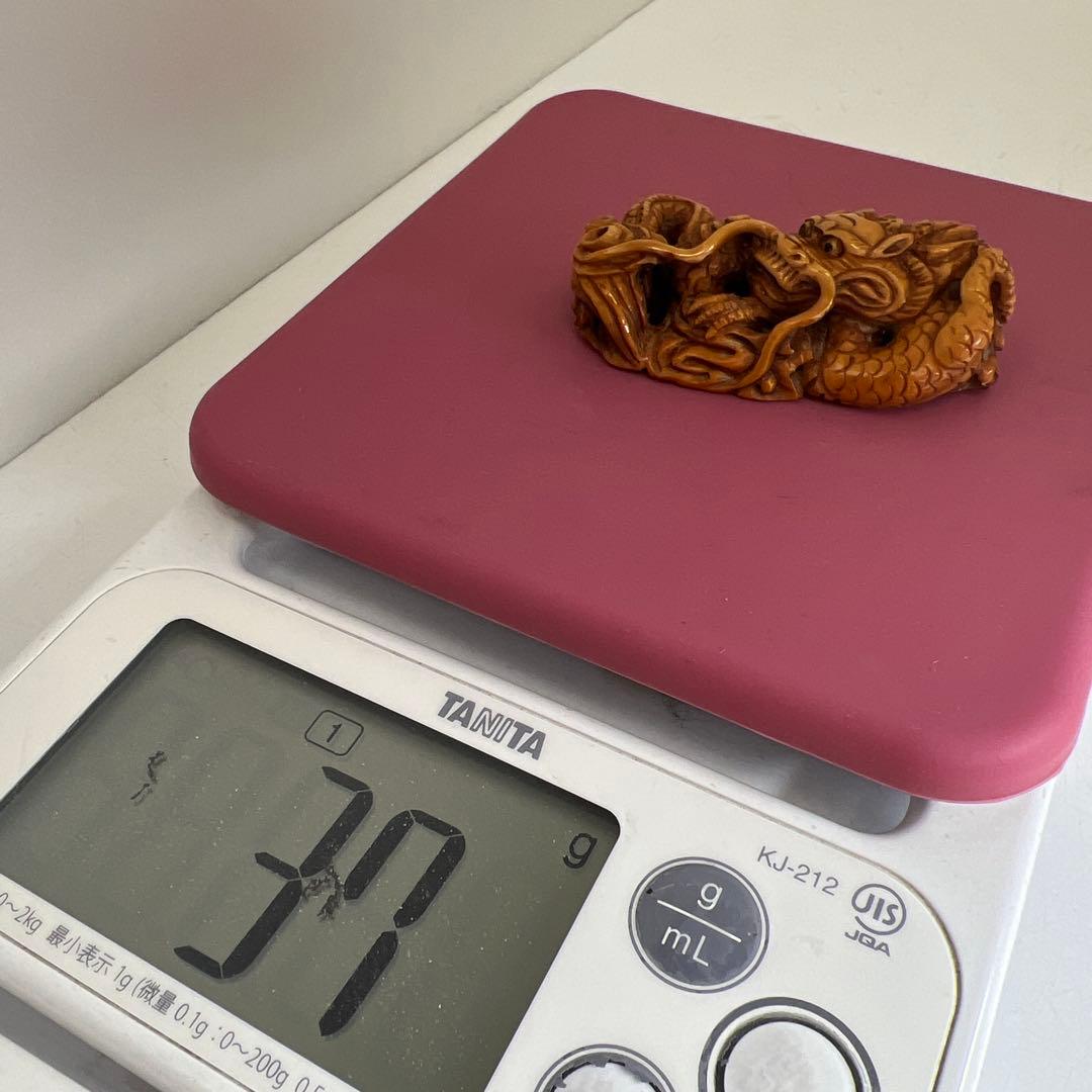 専用　極上雲龍根付　37g/幅約6.5㎝　東Y8-0303☆2Fトヒチサ