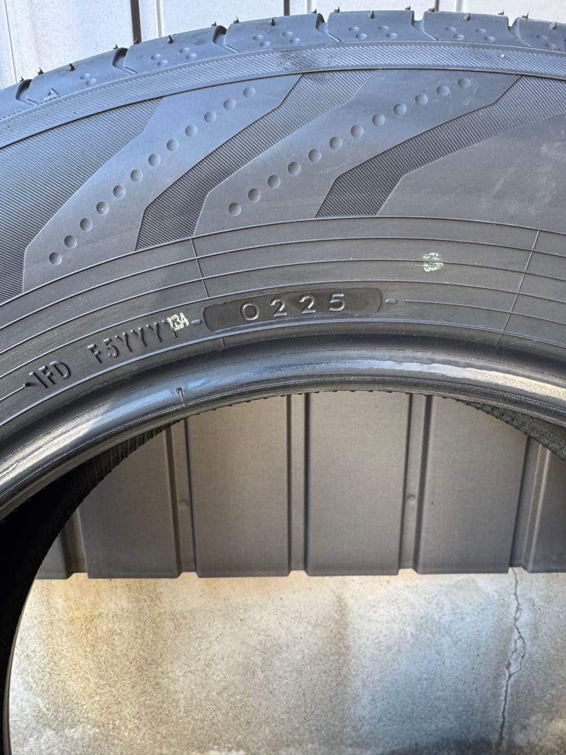 YOKOHAMA ADVAN V03 225/65R17 2025年製