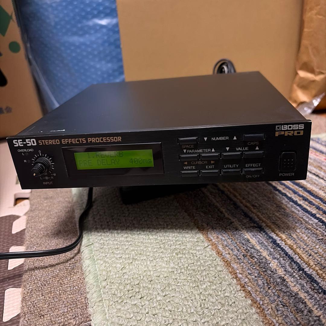 BOSS SE-50 マルチエフェクター　アダプター付き　BRB-100