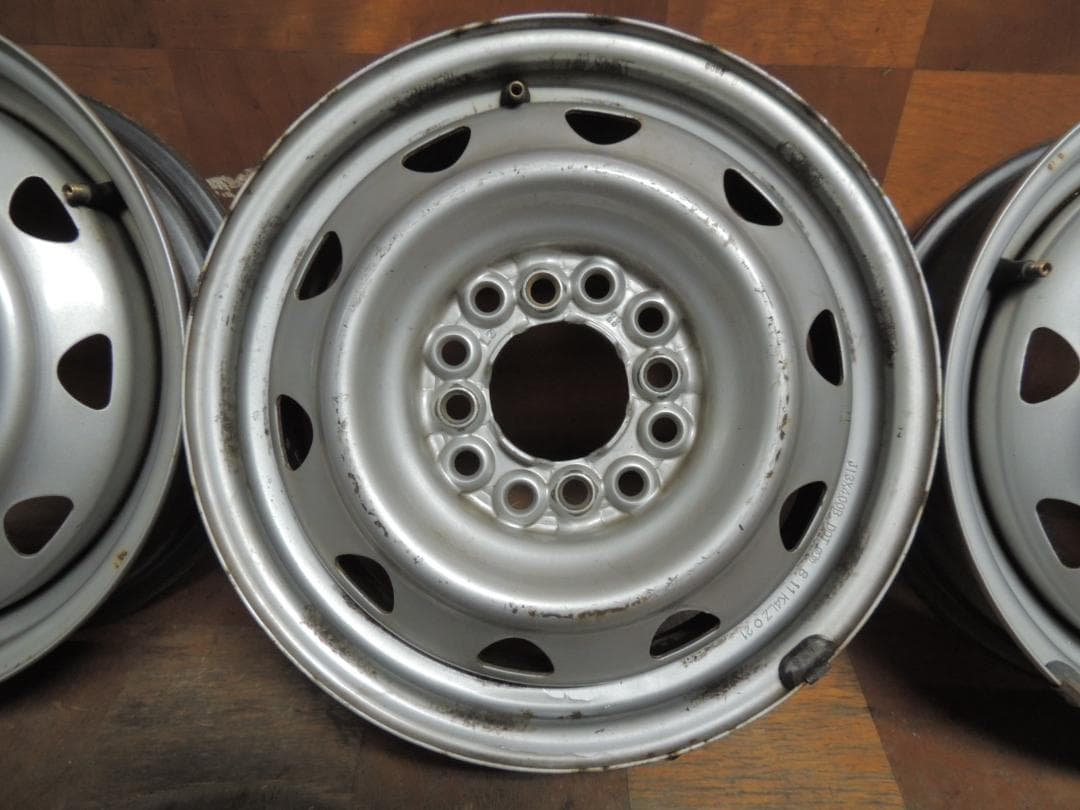 T752　13インチ　スチールホイール　4本　マルチ　4穴　錆び　傷有り