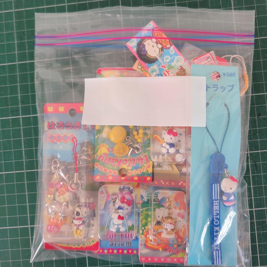 新品 未使用ハローキティ ファスナーマスコット ご当地 キティ キーホルダー