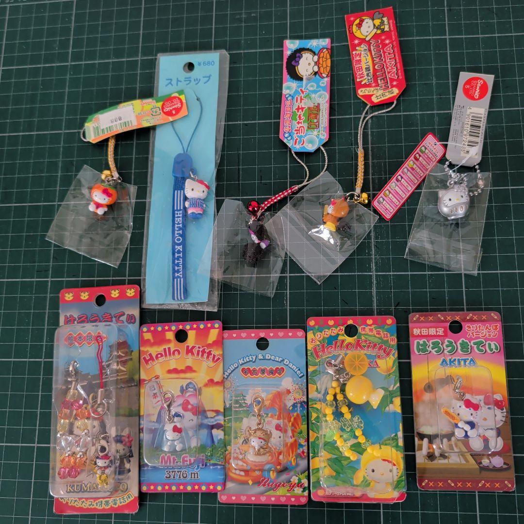 新品 未使用ハローキティ ファスナーマスコット ご当地 キティ キーホルダー