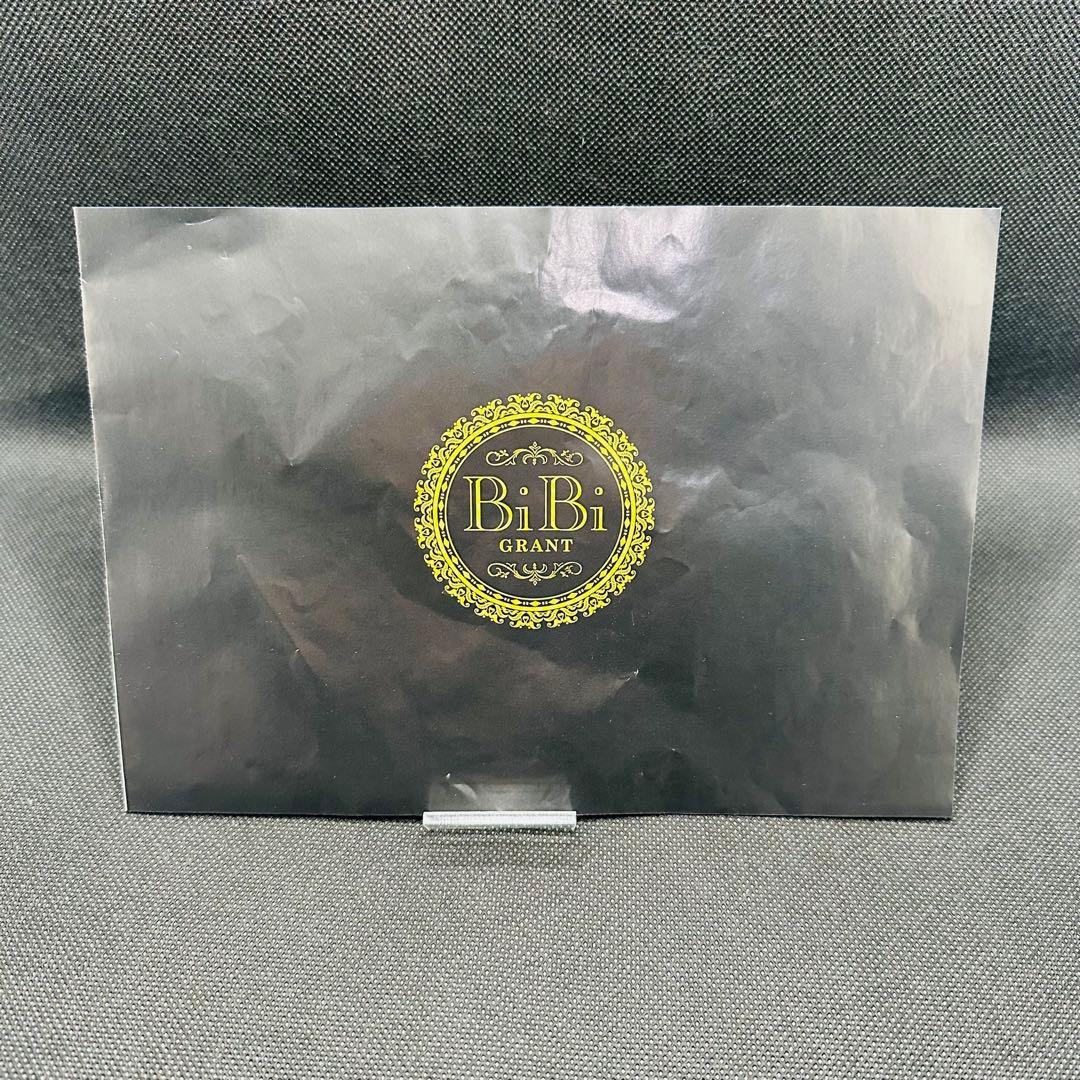 グラントイーワンズ　BiBi Grant パンプ　Vネック 半袖　Lサイズ　新品
