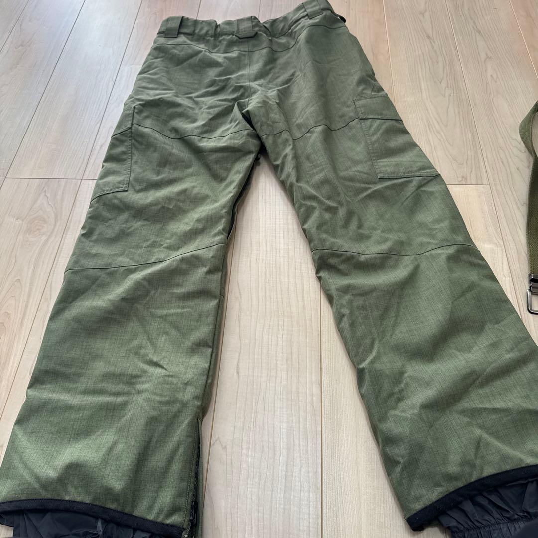 最終値下げ良品BILLABONG ビラボン　スノーボードウェアMサイズ上下ベルト