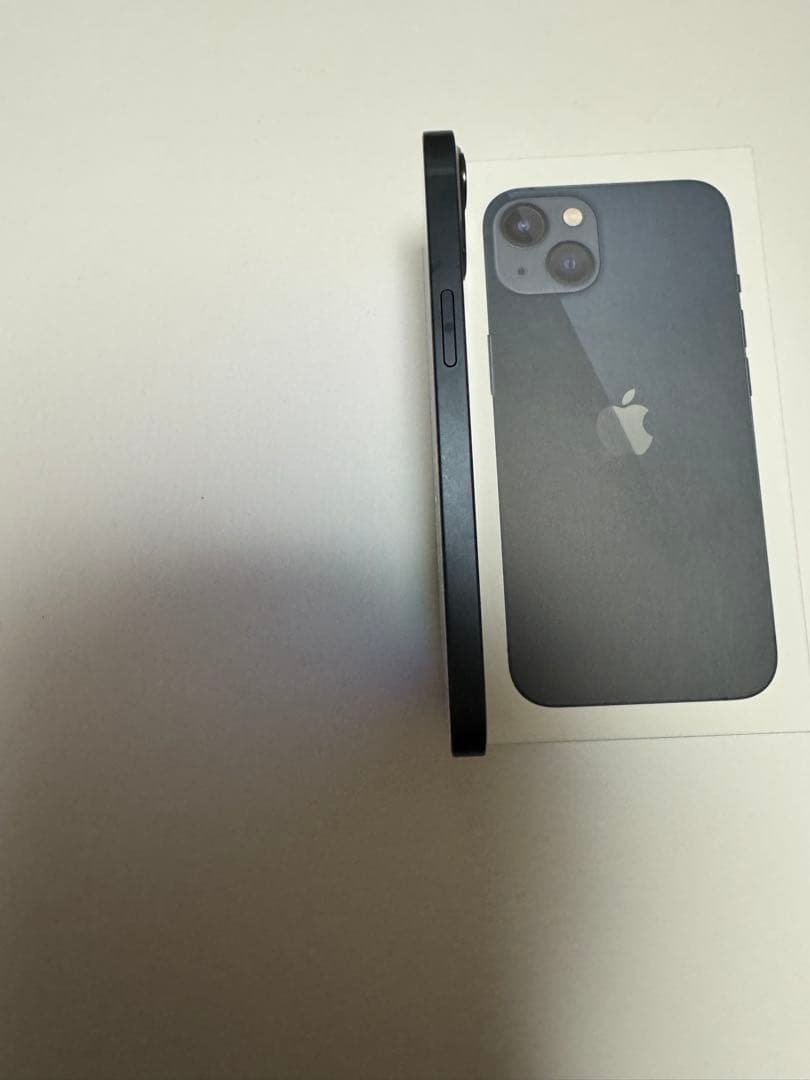 Apple iPhone 13本体 美品