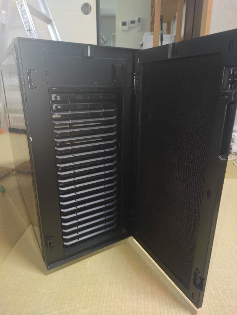 j*h様 FractalDesign Define R6 USB-C