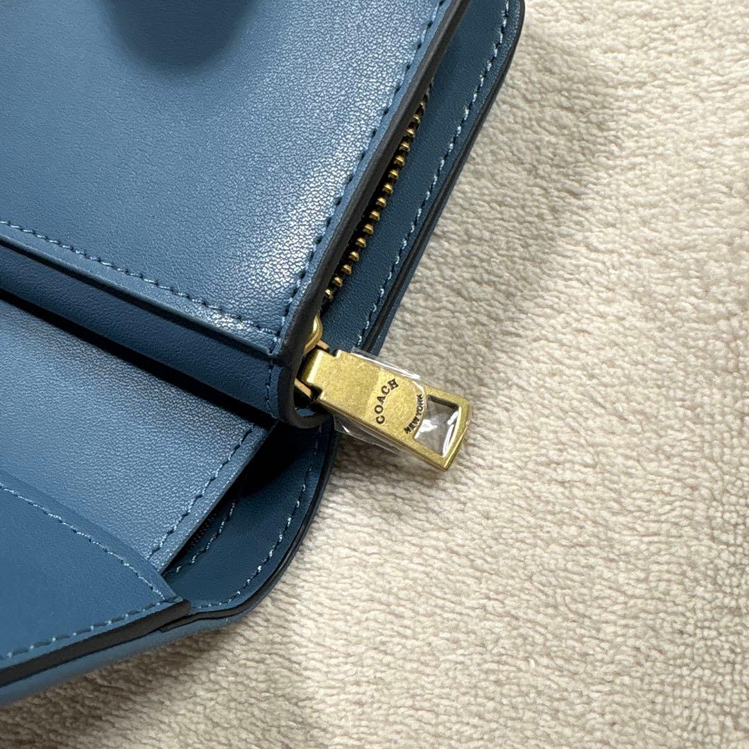 超美品！ COACH コーチタビー ミディアムウォレット