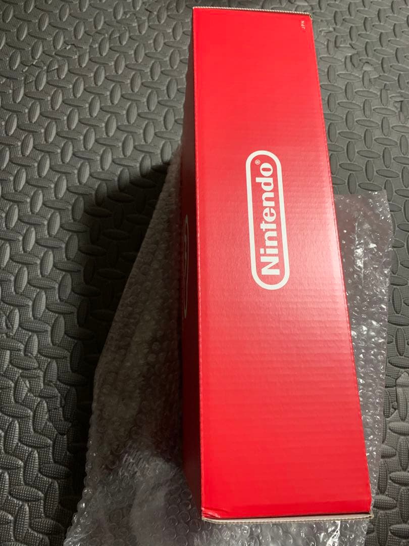 【極美品】【送料込】Nintendo Switch 本体-完備品-