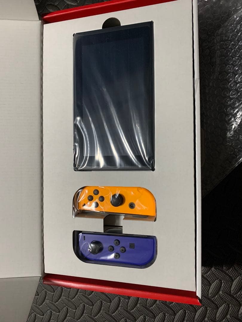 【極美品】【送料込】Nintendo Switch 本体-完備品-