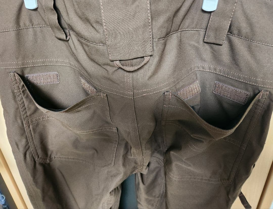 【美品】BURTON スノーボードパンツ　サイズ L