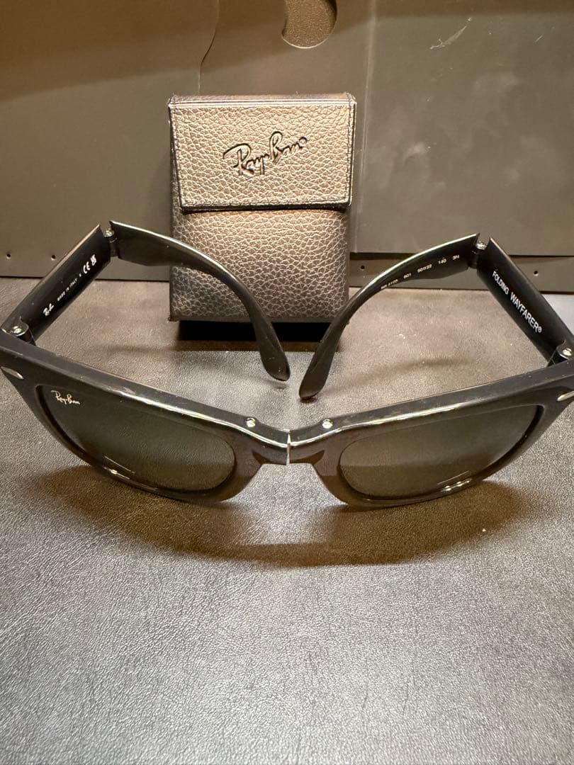 Ray-Ban ブラック サングラス 折りたたみ ケース付き
