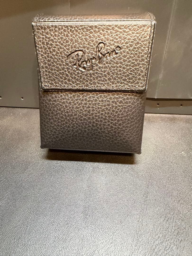 Ray-Ban ブラック サングラス 折りたたみ ケース付き