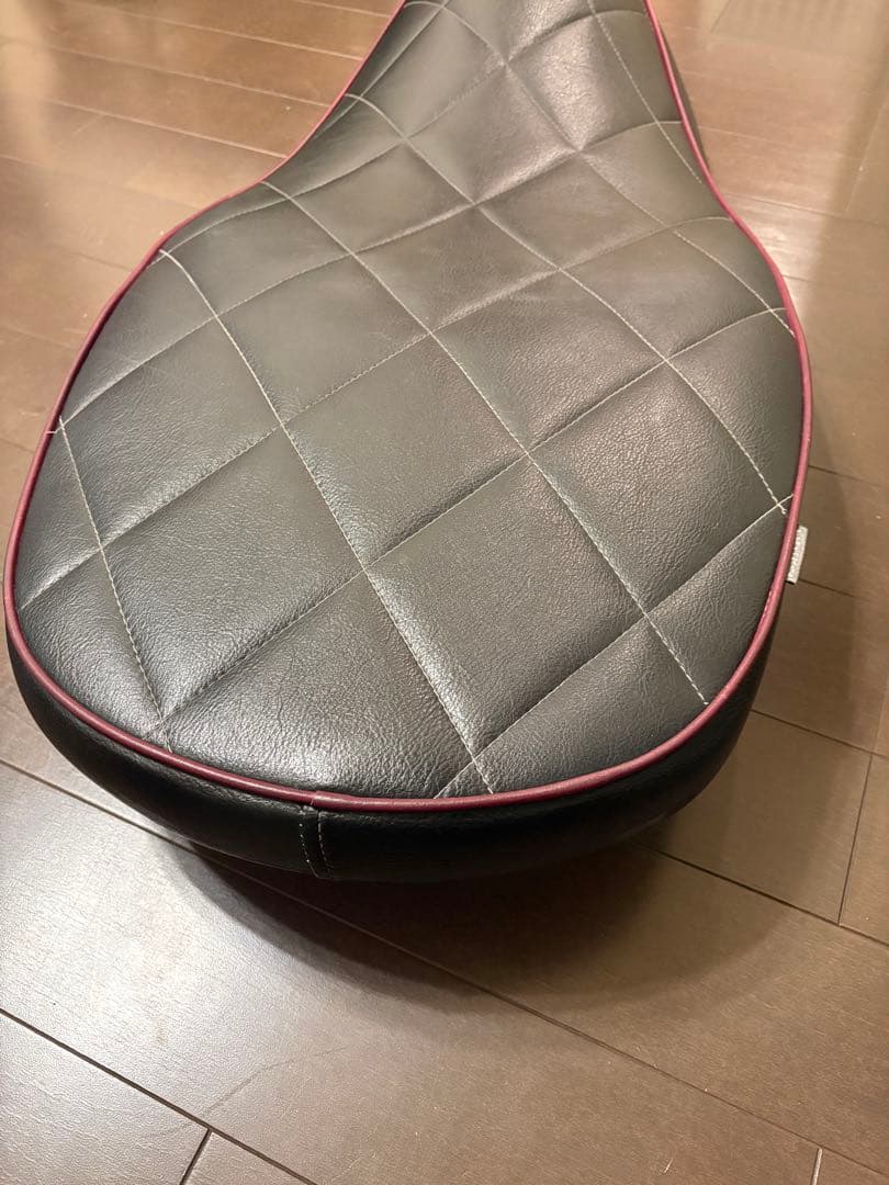 マグザム　シート　ダイヤカット