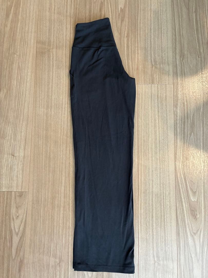 お値下げしました！ルルレモン　パンツ
