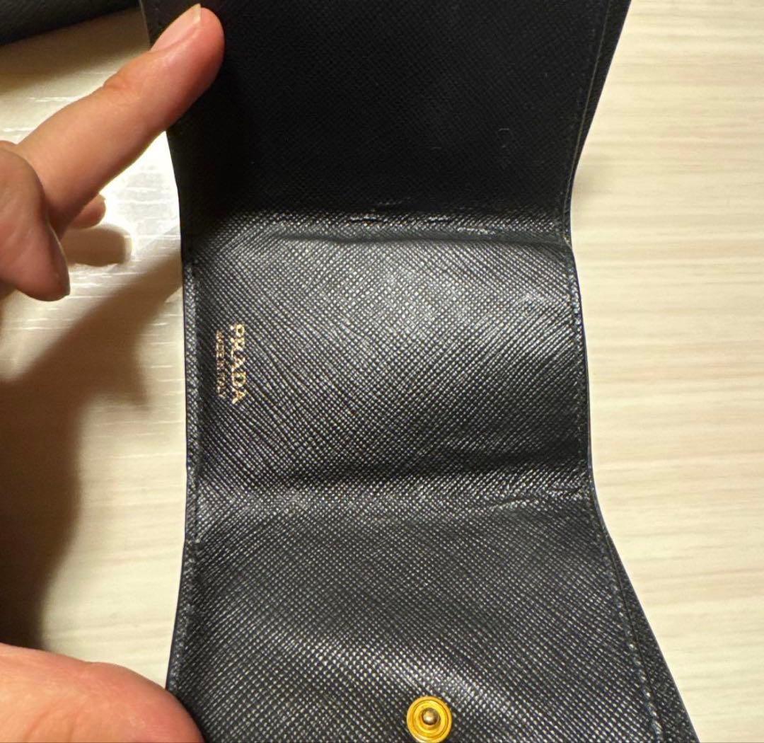 PRADA 三つ折り財布