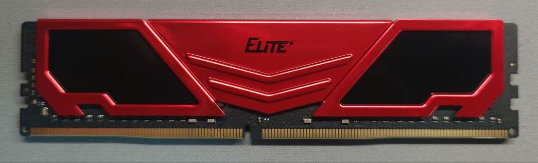 【美品】32GB DDR4 2666MHz メモリ ✕ 1枚