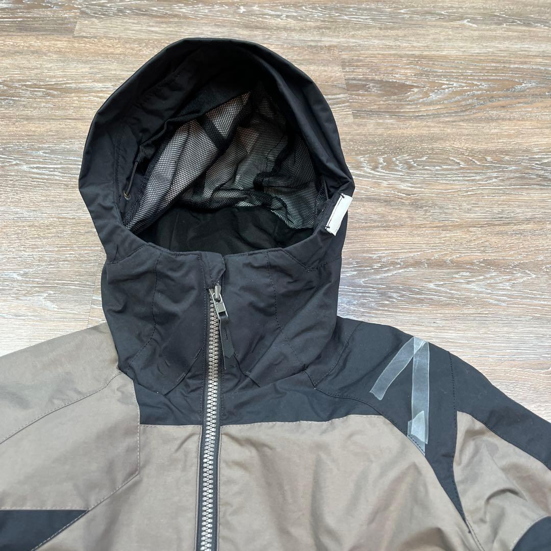 【デサント】美品　スノボージャケット　スキーウェア　男性　メンズS