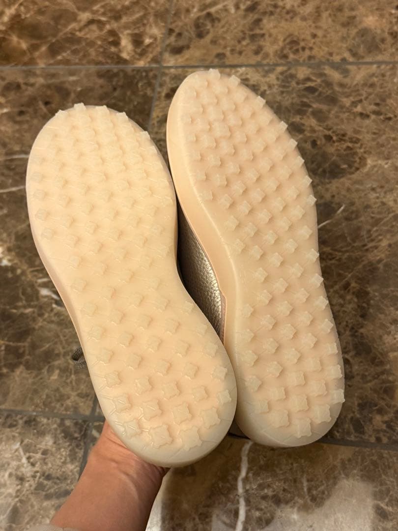 ecco ゴルフシューズ スパイクレス 38サイズ 新品未使用 ゴールド
