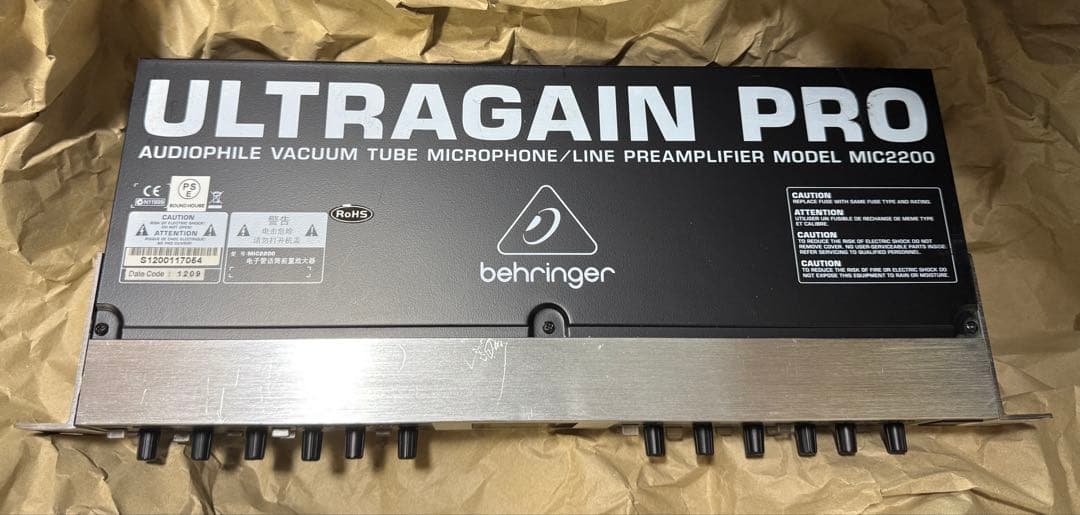 べリンガー ULTRAGAIN PRO MIC2200