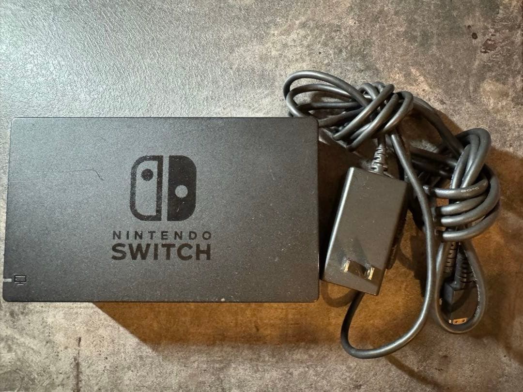 Nintendo switch 本体 ネオンブルー ネオンレッド