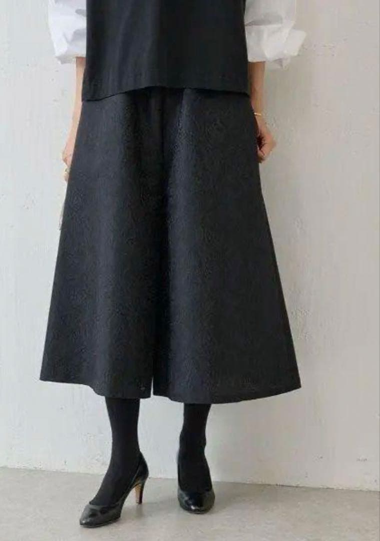 【美品】BEARDSLEYジャガードキュロット