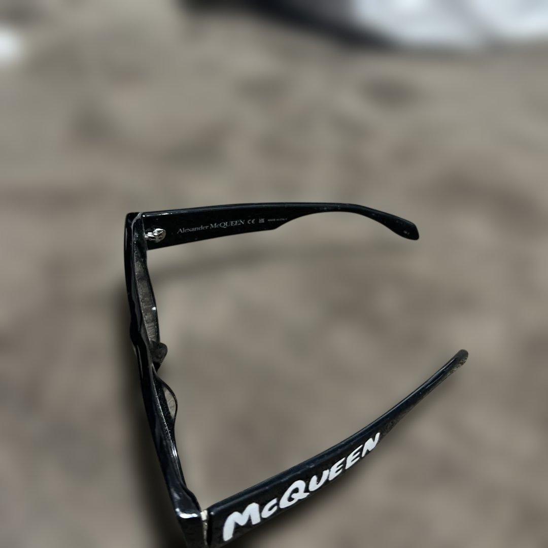 Alexander McQueen ブラック サングラス