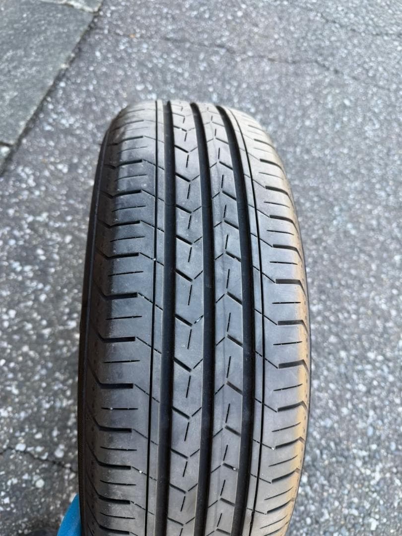 ヨコハマタイヤ185/65R15 88S 2025年3月製造 4本 中古