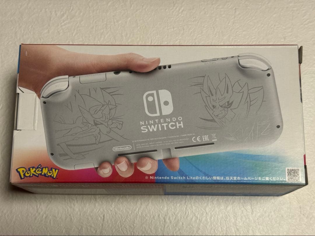 【匿名/即購入可】Nintendo Switch Lite 本体＋箱　ポケモン