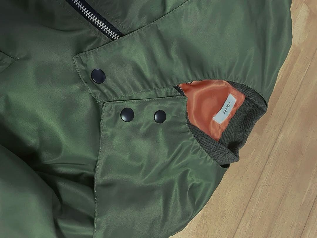 美品　襟セーラータイプのミリタリージャケット　ma1