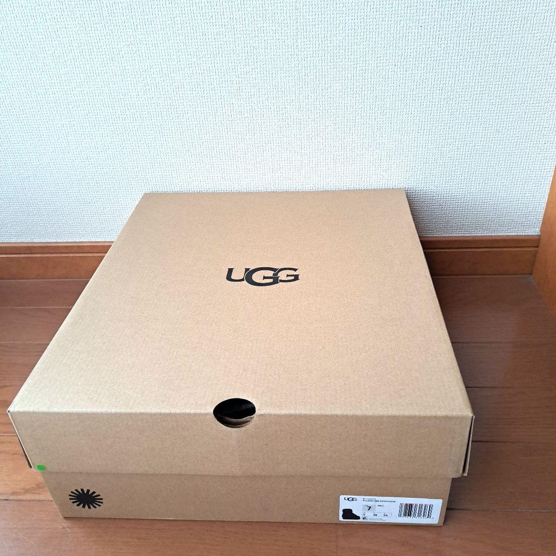 UGG　厚底ムートンブーツ