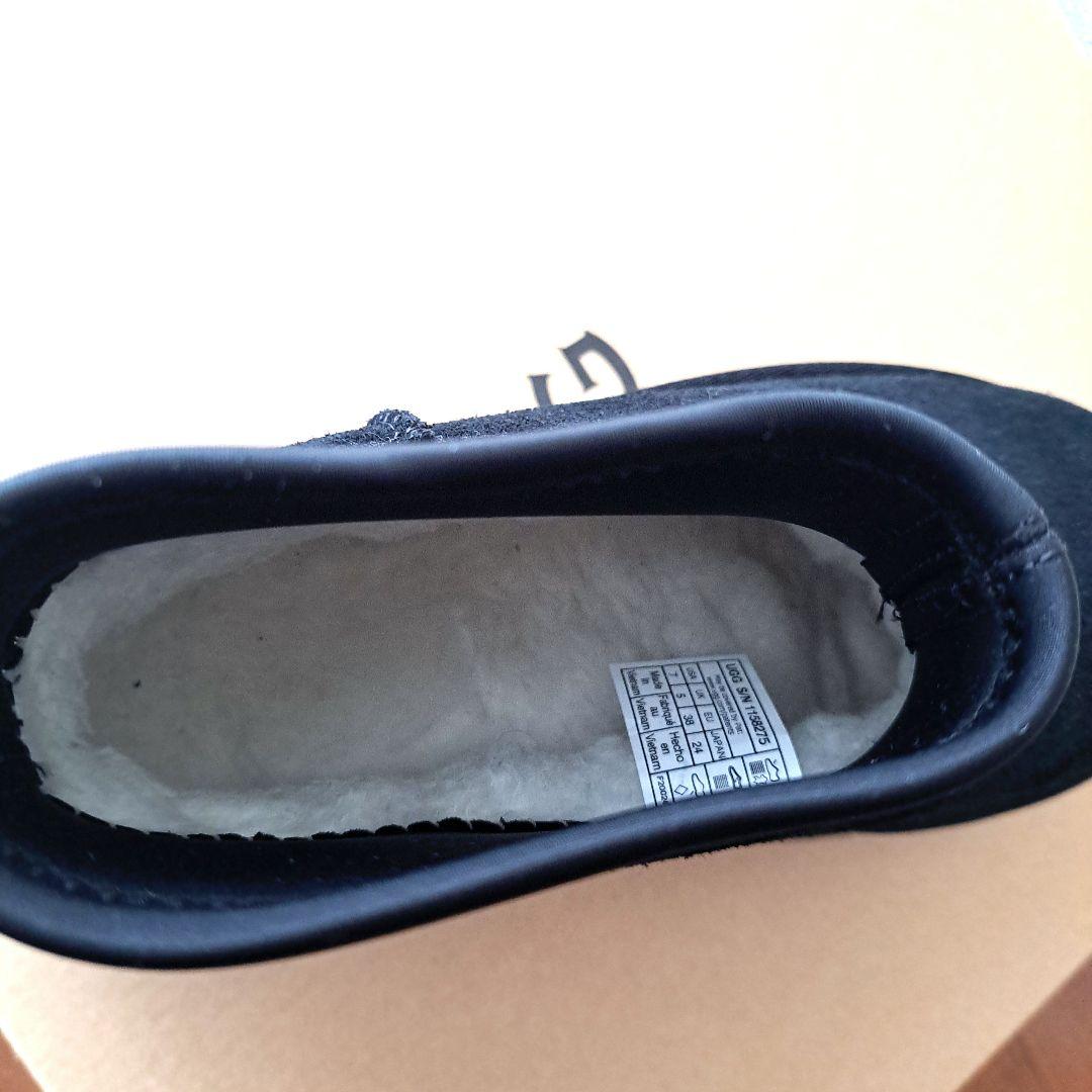 UGG　厚底ムートンブーツ