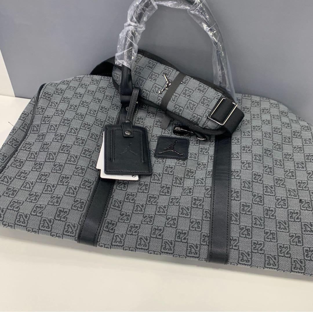 海外限定　Nike Monogram Duffle Bag FJ6787-070