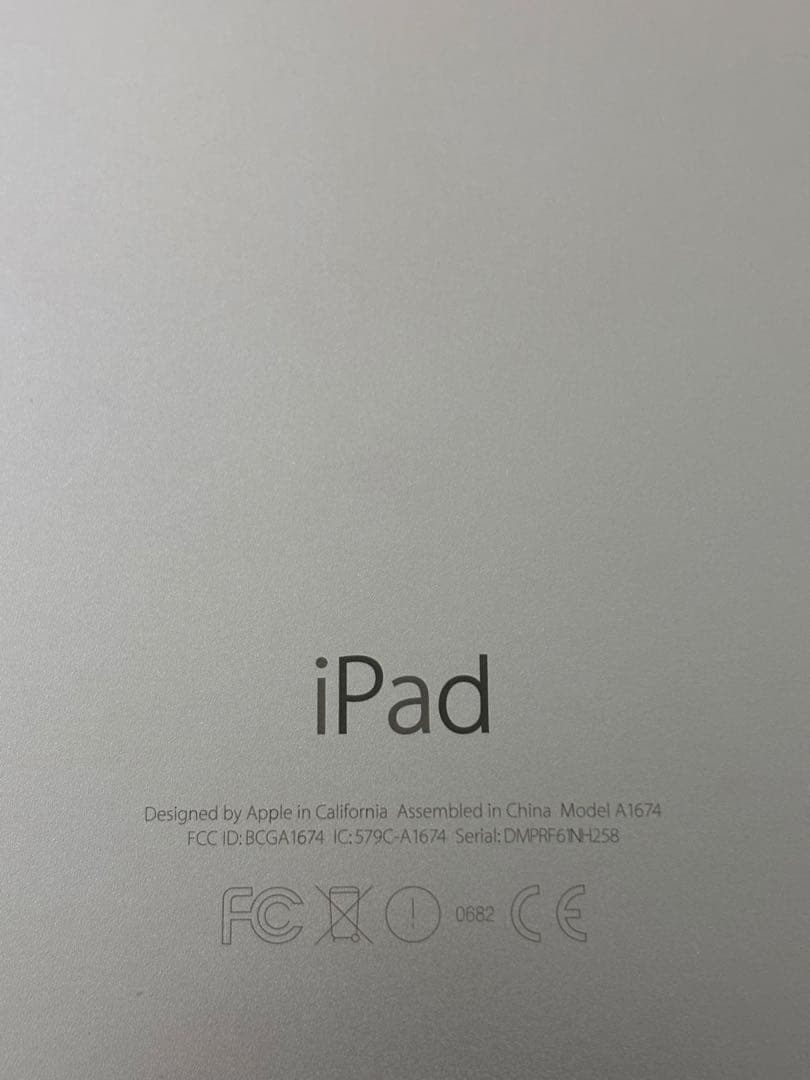 S*a様 iPad Pro9.7 Wi-Fi+SIMフリー128GB完動品+3