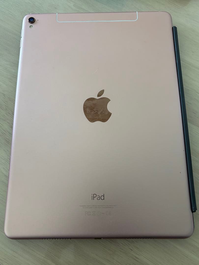 S*a様 iPad Pro9.7 Wi-Fi+SIMフリー128GB完動品+3