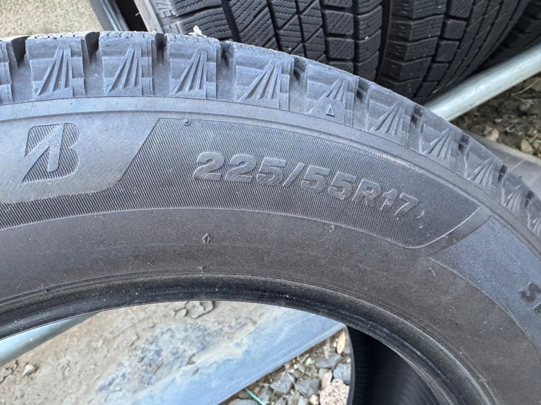 ブリザック VRX3 225/55R17 4本セット KK様
