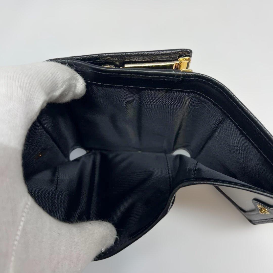 ヴィヴィアンウエストウッド 　レザーブラック　三つ折財布