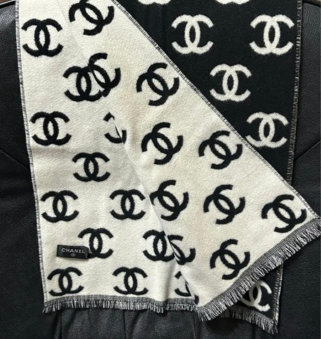 新品未使用！ CHANEL シャネル　CCマーク　マフラー　ストール