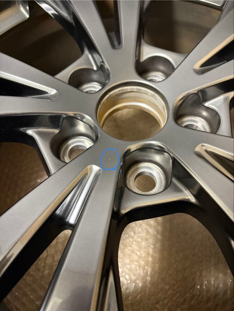もっち　RAV4 後期純正18インチホイール　1本　①