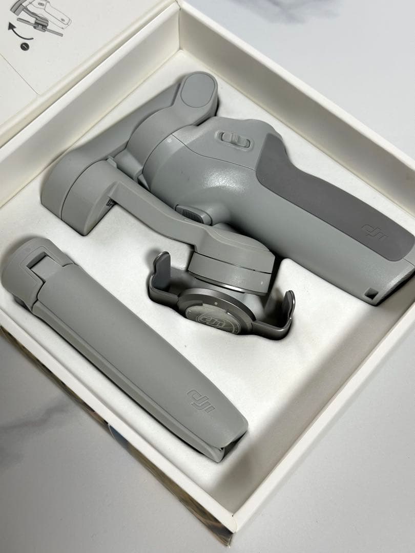 DJI Osmo Mobile SE スタビライザー