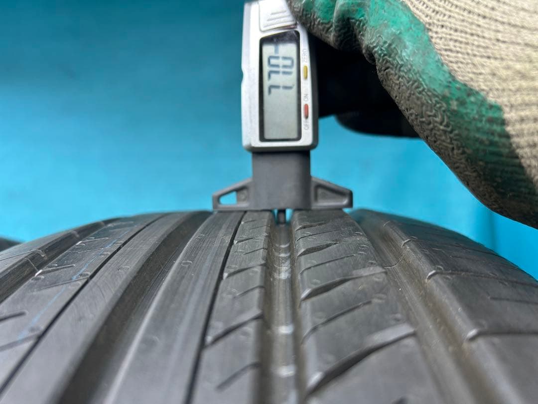 新車外し2025年製225/55R18バリ山！中古タイヤ4本セット