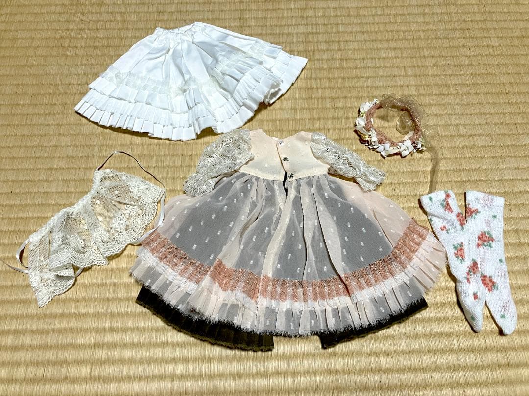 【ドール服】ディーラー yucca 様製 ドレス SDM・MDD
