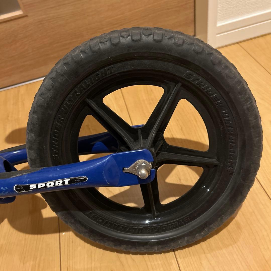 ストライダー　スポーツモデル　STRIDER Sport ブルー