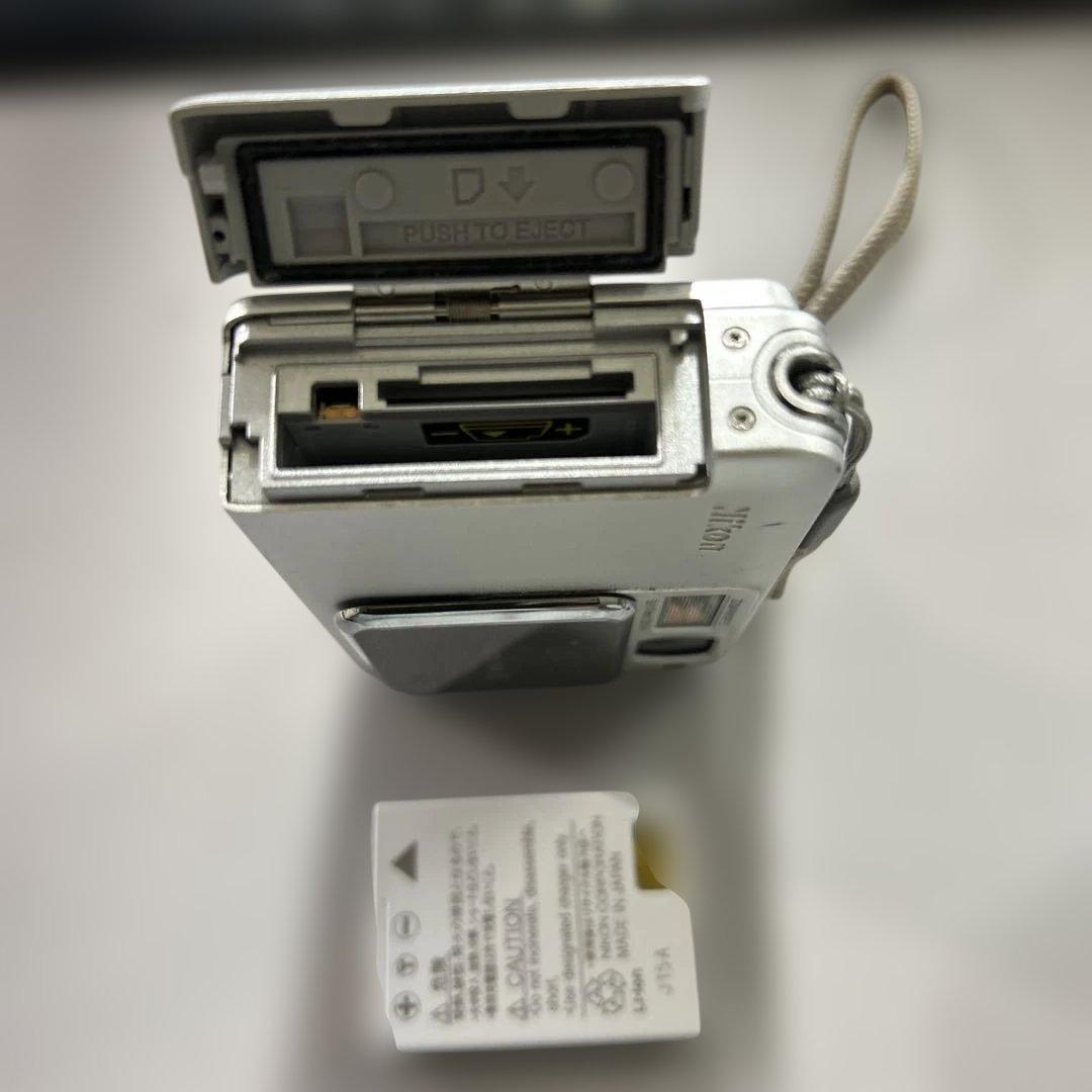 Nikon COOLPIX S2 コンパクトデジタルカメラ
