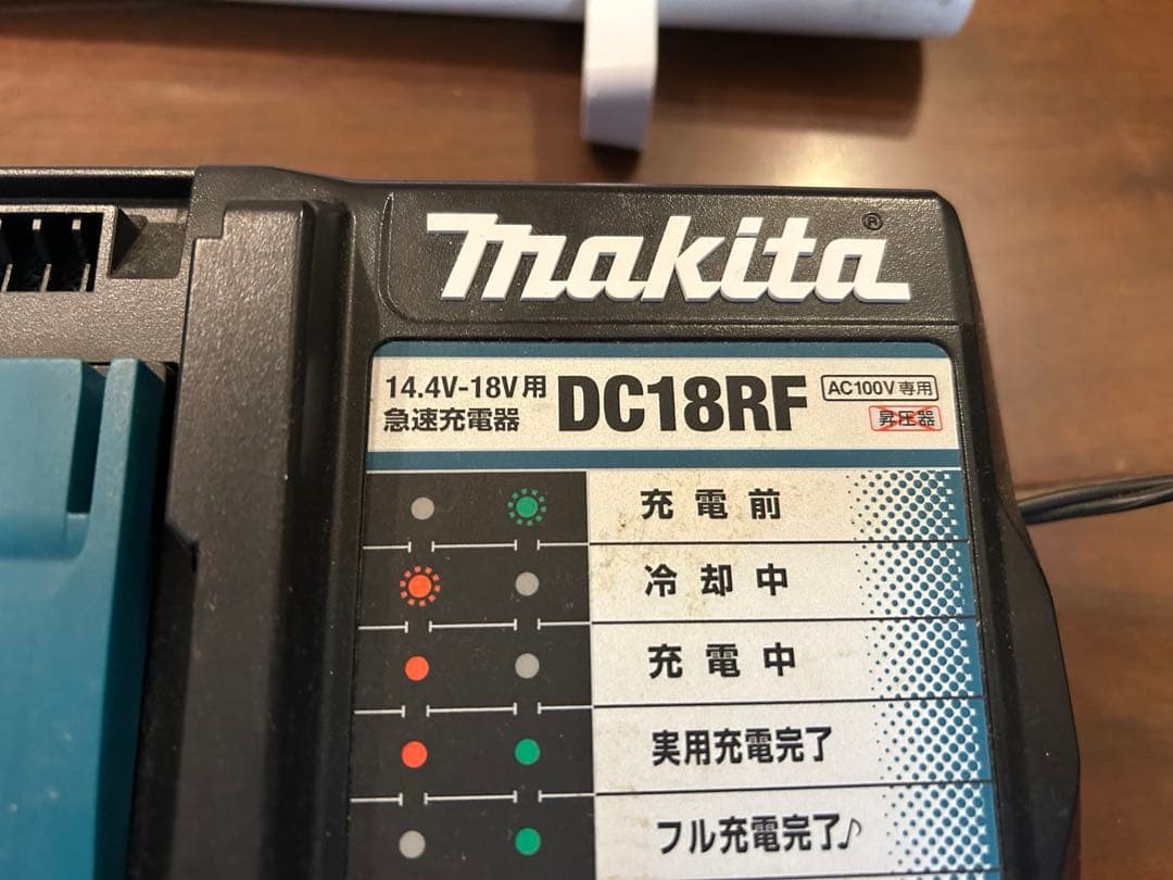 レ　タイ