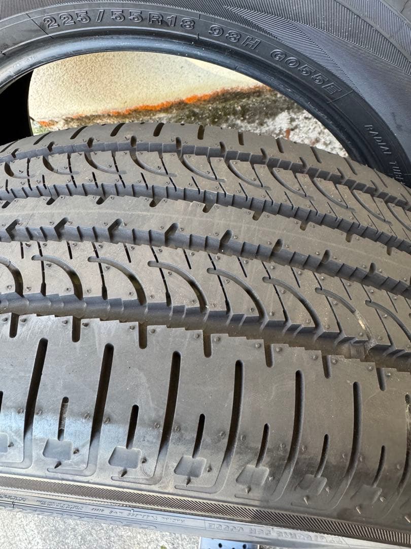 デリカ純正タイヤ【225/55R18】