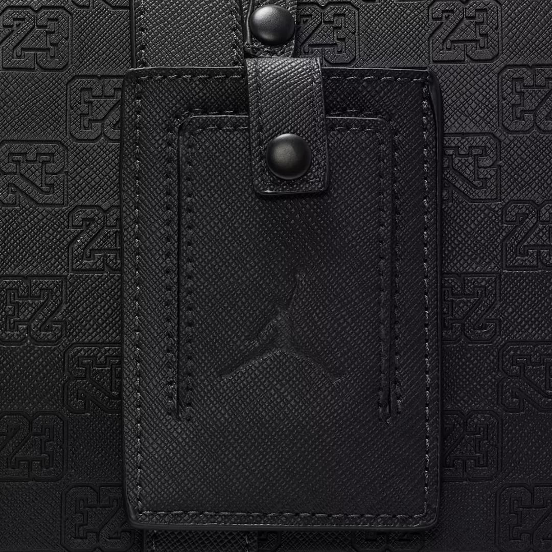 【極美品】完売品 希少色 ジョーダン モノグラム ダッフルバッグ 25L